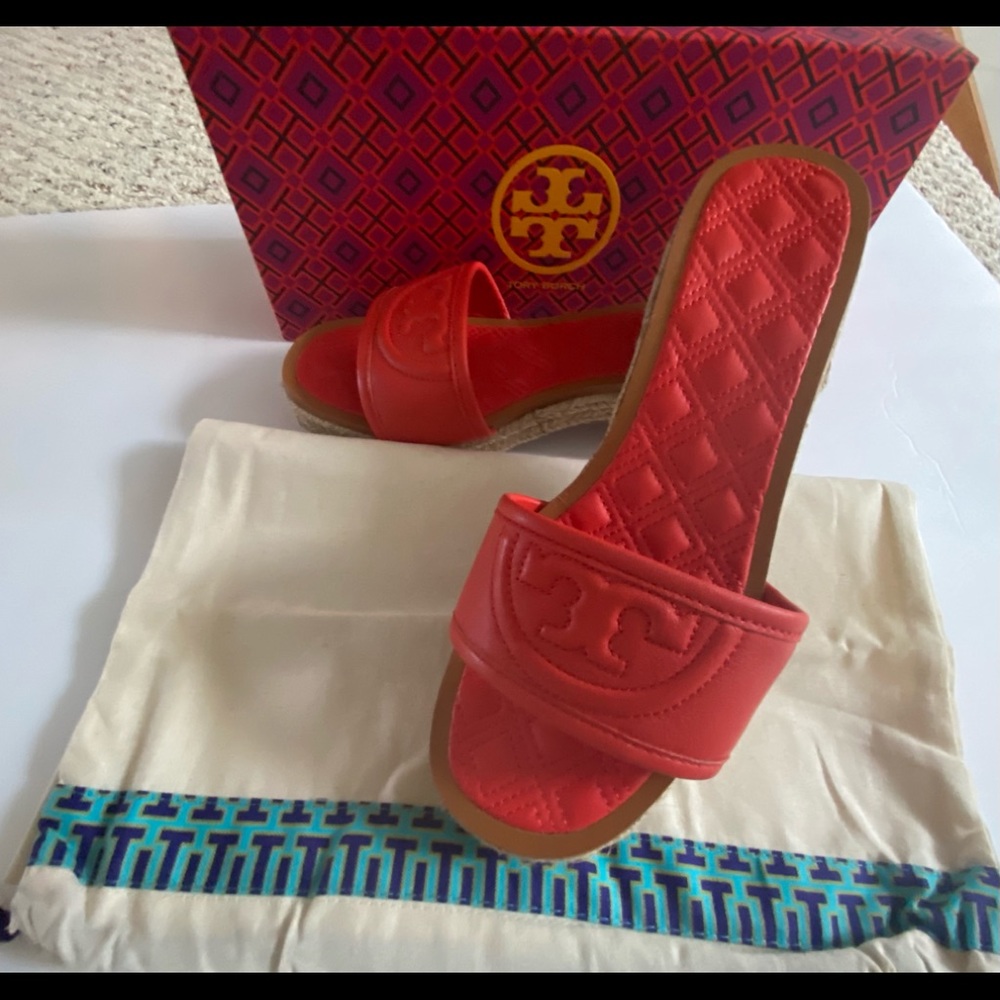 Tory burch NEW!!